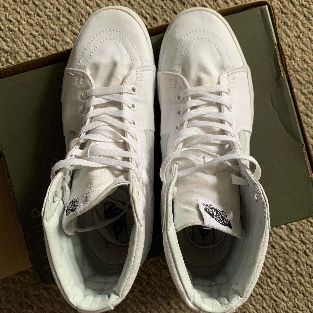 Vans Sk8-hi white high tops